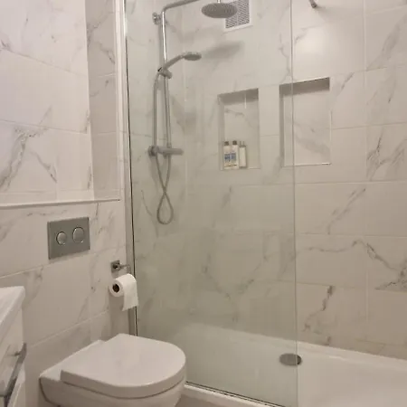Apartamento Tidy Spacious & Quiet 2bd On Edge Of